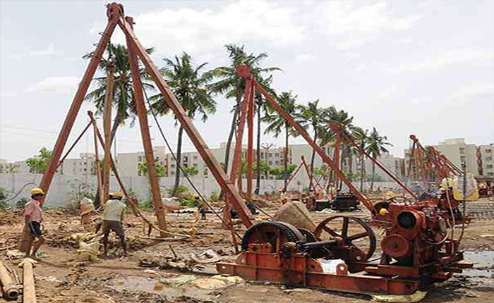 tripod-piling-rig.jpg